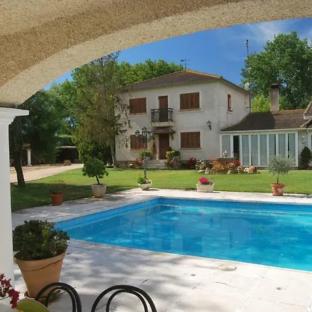 El Campillo Holiday home *
